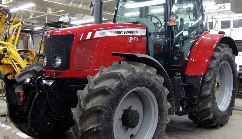 أول مصنع  لتركيب الجرارات الفلاحية غرب البلاد يفتتح بمغنية في تلمسان