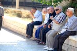 نواب في وقفة احتجاجية تضامنا مع تكتل النقابات المستقلة ضد إلغاء التقاعد النسبي