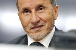 رئيس المجلس الوطني الانتقالي الليبي يزور المتحف الوطني للمجاهد