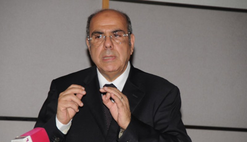 راوراوة يبني مسجدا للفريق الوطني