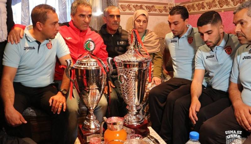 بالصور.. “إتحاد العاصمة” يمنح كأسي الجمهورية لعائلة “بوريمان” !