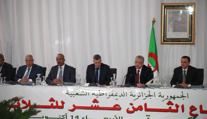سلال يطمئن أرباب العمل ويأمر الولاة بمكافحة البيروقراطية