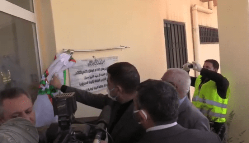 البيض: الوزير المنتدب المكلف بالبيئة الصحراوية يدشن محطة مراقبة البيئة بالولاية