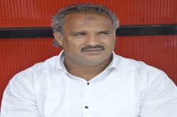 المدرب شريف الوزاني يتراجع عن الإستقالة من تدريب اتحاد بلعباس