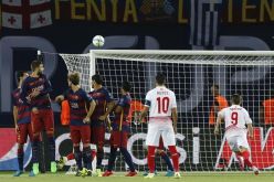 ميسي يوقع الثنائية ويقود برشلونة لحصد السوبر الاوروبية