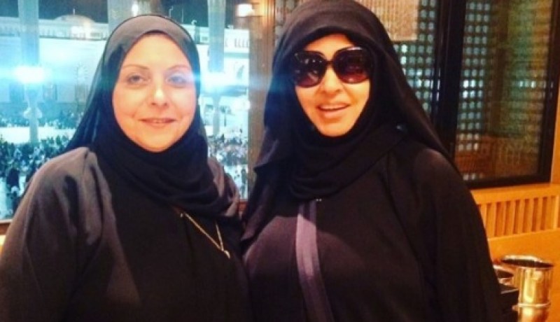 بالصّورة .. فيفي عبده بالحجاب في المدينة المنورة لإحياء العشر الأواخر