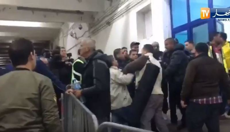 بالفيديو…”تخلطت” في غرف تغيير ملابس”الحراش” بعد الداربي