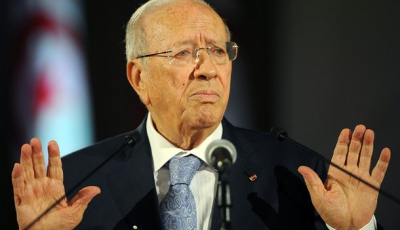 الرئيس التونسي يمدد حالة الطوارئ في البلاد لمدة شهر إضافي