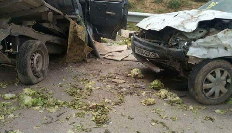 بالصور.. قتيل وجريحان في حادث مرور بتيسمسيلت