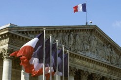 دعوة البرلمان الفرنسي لعقد دورة استثنائية ابتداءا من 1 جويلية