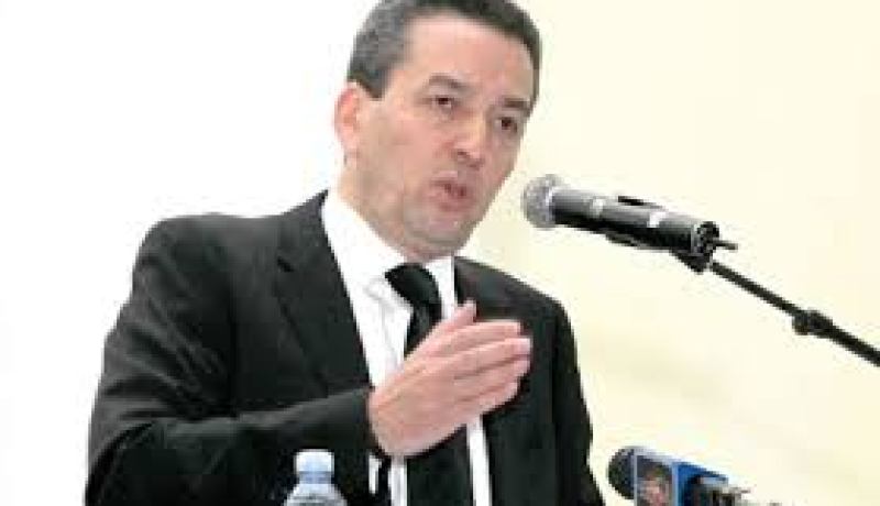 بن يونس يدعو لتشديد العقوبات ضد التجار الذين لا يلتزمون بنظام المداومة خلال عيد الأضحى