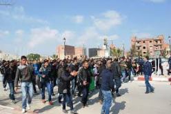 مواطنون يحتجون على الإنقطاعات المتكررة في الكهرباء والماء في باتنة