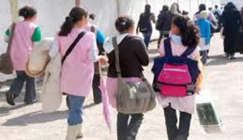 نقابات التربية يطالبون برفع منحة الدراسة إلى 8000 دج