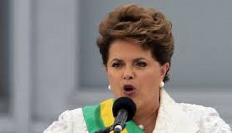 رئيسة البرازيل تتعهد بإلانتهاء من أشغال المطارات قبل المونديال