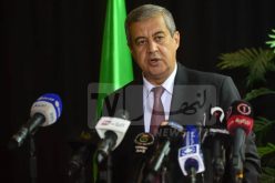 رابحي: قانون المحروقات لم يتم إقراره بعد.. ولا عيب في استشارة الأجانب