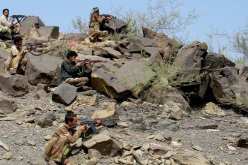 القاعدة تستولي على 3 شاحنات محملة بالأسلحة والذخيرة جنوب اليمن