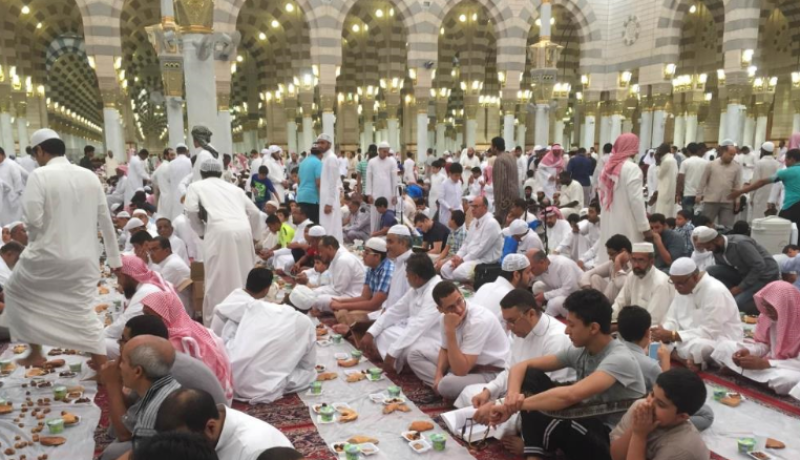 إلغاء خدمة الإفطار بالمسجد النبوي خلال رمضان بسبب كورونا