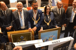 بالفيديو.. اللجنة الأولمبية تُكرّم صالحي فريال وعنتر يحيى !!