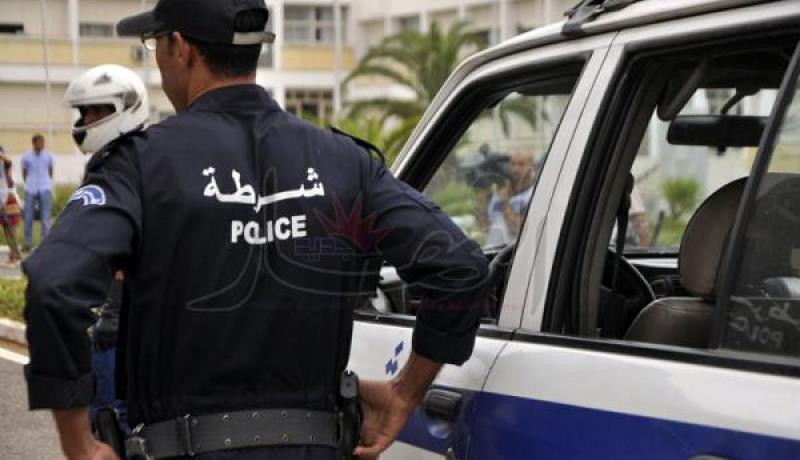 مجهولون يطعنون شرطيا ويحطمون باب المستشفى الجامعي في باتنة
