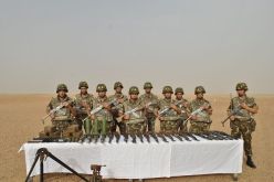 بالصور..الكشف عن مخبأ يحتوي ترسانة من الأسلحة في برج باجي مختار