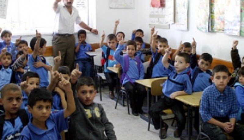 حكومة حماس تقرر بدء تدريس اللغة العبرية في مدارس غزة