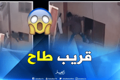 بالفيديو.. سيدة تجبر طفلها على تسلق بناية مُعرِّضة حياته للخطر