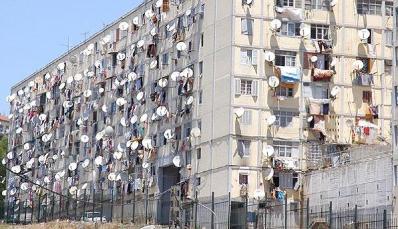 أوامر بتزويد السكنات الجديدة بنظام الهوائيات المقعرة الجماعية لتفادي تشويه المحيط في عين الدفلى