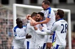 التتويج في أولد ترافورد ممنوع على محرز وليستر