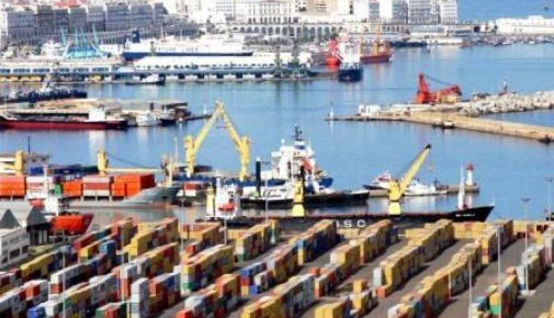 مسؤول: تخفيف الضغط عن الموانئ يتطلب وسائل لوجيستيكية جديدة