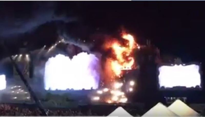بالفيديو.. حريق مهول في منصة للموسيقى الالكترونية بإسبانيا