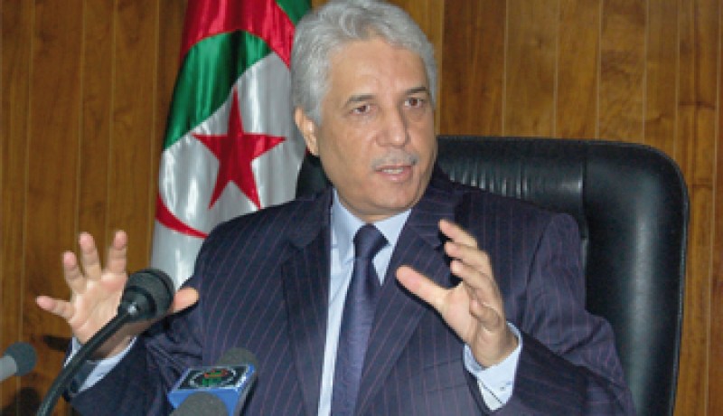 لوح: مراعاة مصلحة الطفل هي المعيار الوحيد في إسناد أو إسقاط الحضانة