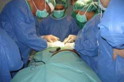 استئصال ورم خارج الأذن يزن 1.800 كلغ بالمؤسسة الاستشفائية لعين الترك في وهران