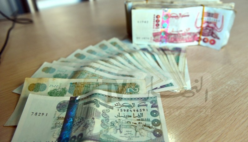  خلاف بين تاجر ومتسوق يكشف جماعة تروج أوراق نقدية مزورة في مشرع الصفا بتيارت