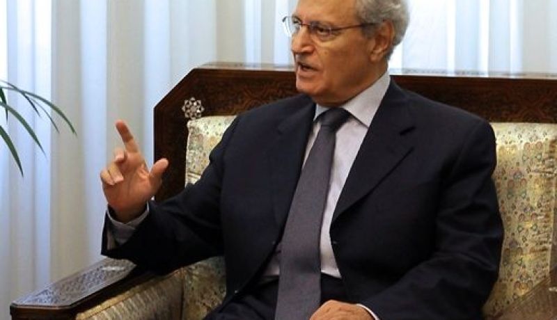 فاروق الشرع: لا أحد قادر على حل النزاع السوري عسكريا