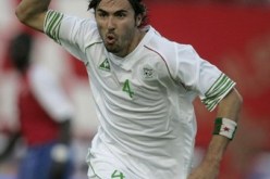 رونار ناداني باسمي  وضع أصبعه على فمه وقال لي أسكت على طريقة الصغار