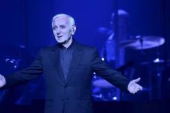 شارل أزنافور في حفل بأوبرا الجزائر مقابل 100 ألف أورو أفريل المقبل