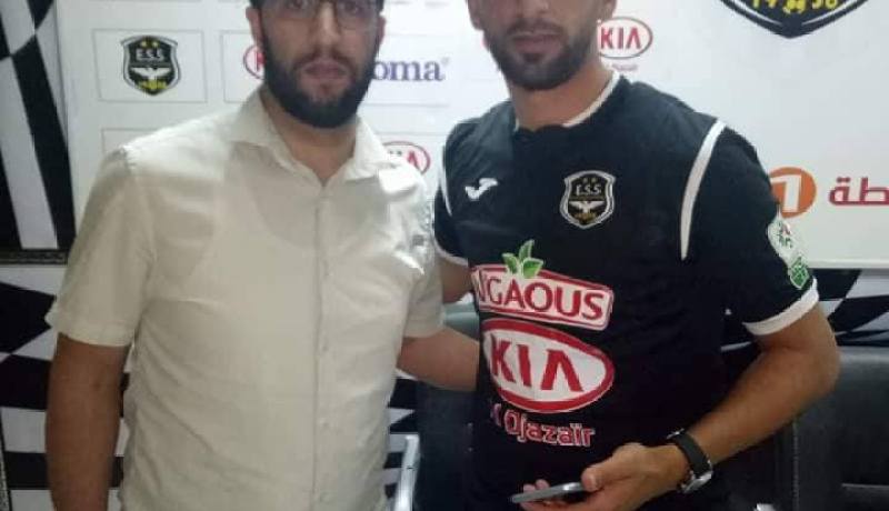 “بن عمار” يوقع رسميا في وفاق سطيف