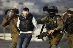 قوات الاحتلال الإسرائيلي تعتقل 3 شبان فلسطينيين