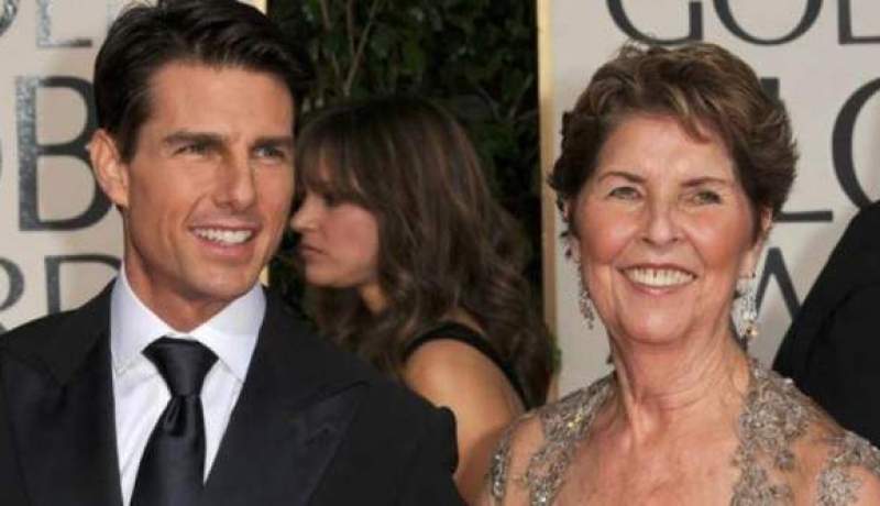 وفاة والدة توم كروز