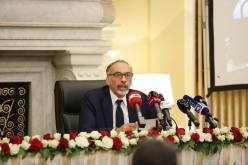 بالصور.. الدكتور مصطفى شريف يحاضر بمقر مجلس الأمة