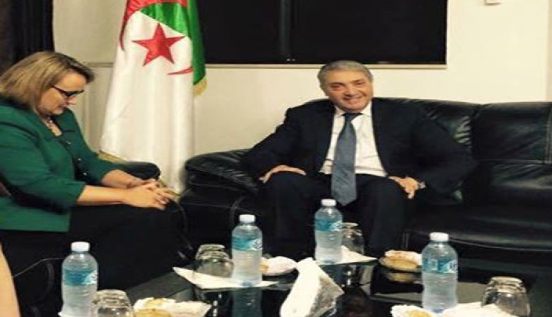 بن فليس يشرح الوضع للسفيرة الأمريكية