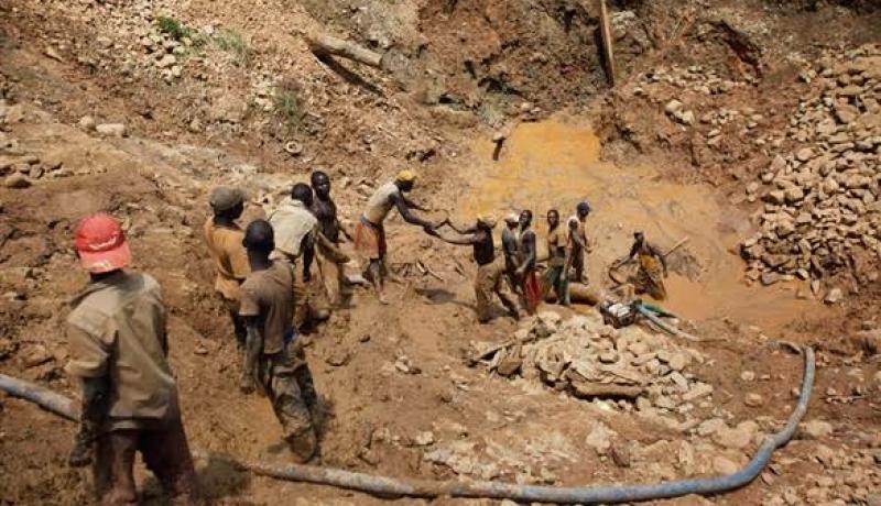 إرتفاع حصيلة ضحايا الإنهيار الأرضى فى بورما إلى 115 شخصا