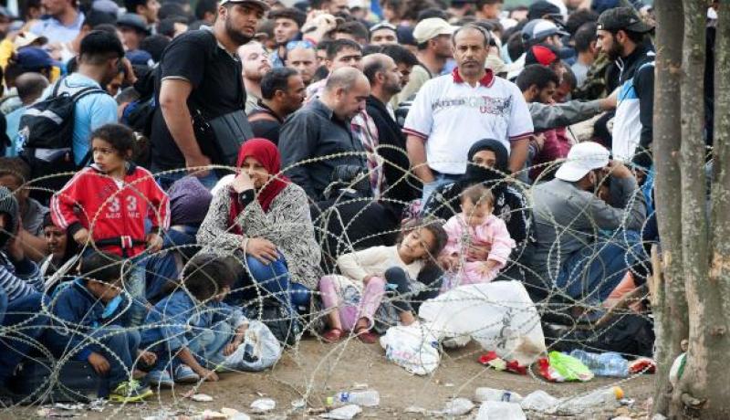 حاكم مقدونيا يدعو إلى إعلان حالة الطوارئ والسبب