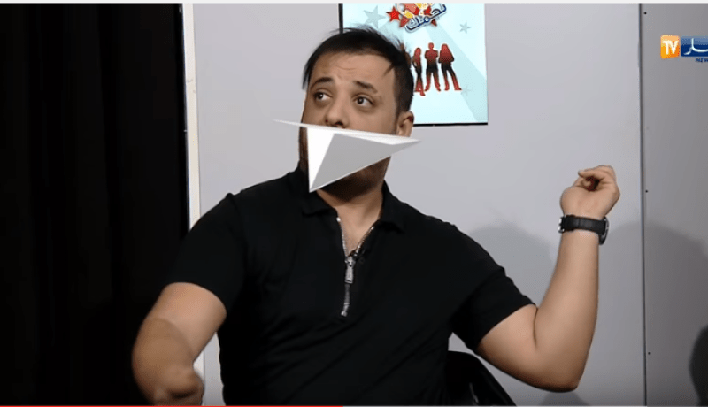 بالفيديو..الشّاب وحيد في استوديو للتكسار: أنا مانيش فنّان.. واليوم انبومبارديك