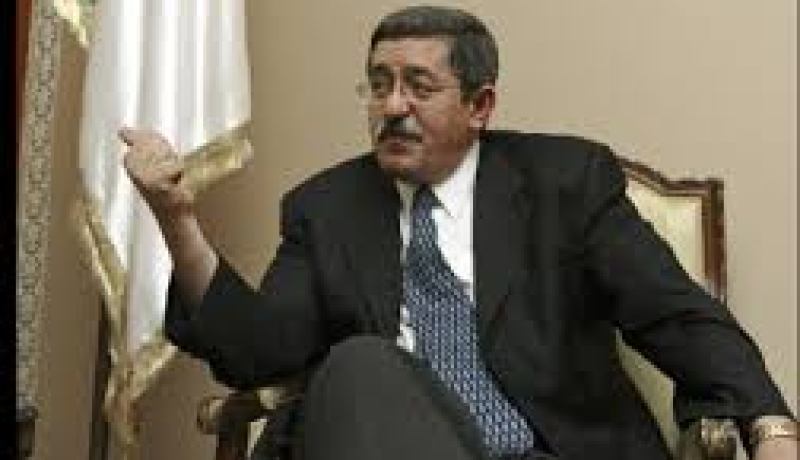 المشاورات المتعلقة بتعديل الدستور تستأنف غدا الأحد