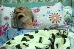 بالفيديو: الفنان قاسي تيزي وزو يصارع المرض بمستشفى بئر طرارية