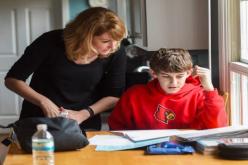 “أُدرس يا حمار” تُدخل أما إلى السجن