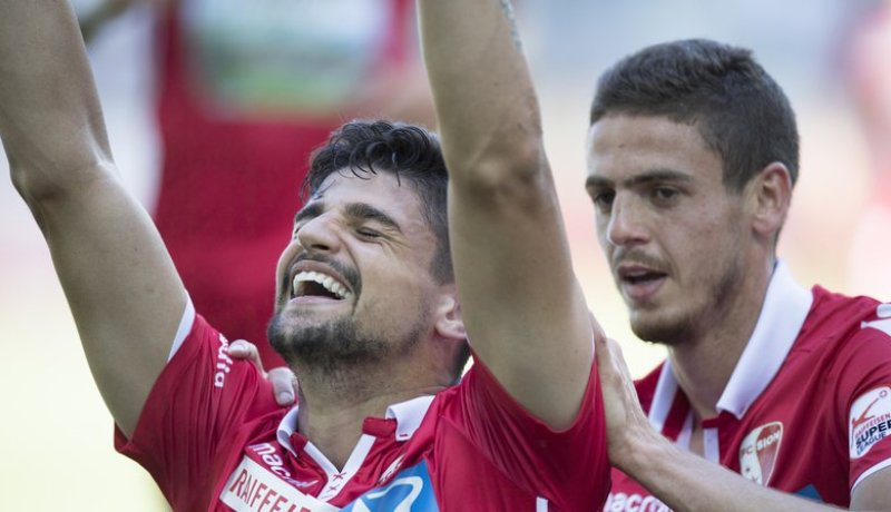 بالفيديو.. عبد اللاوي يواصل التألق بتمريرتين حاسمتين