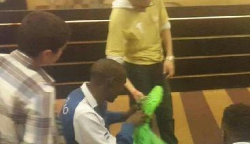 الخضر يقدمون أحذيتهم هدية للاعبي ليسوتو