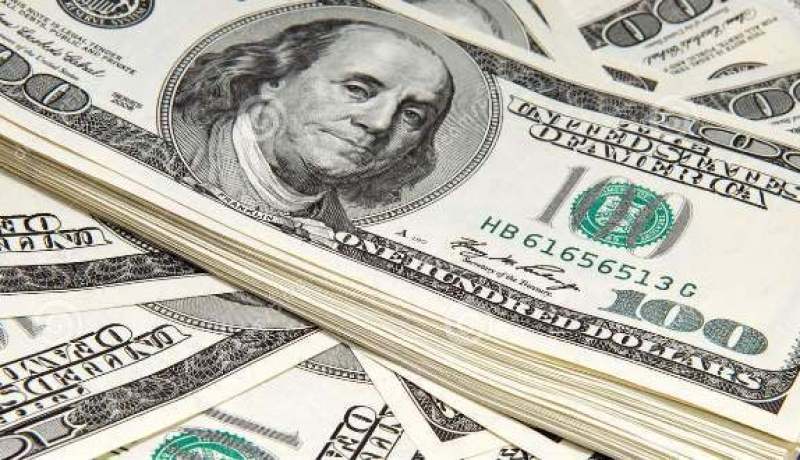 الدولار يعرف ارتفاعا إثر تقرير إيجابي
